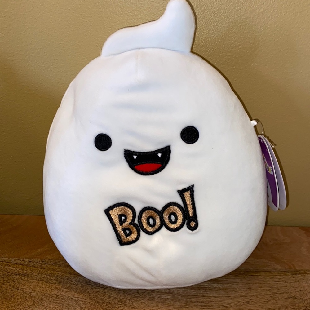 Boo! Squishmallow